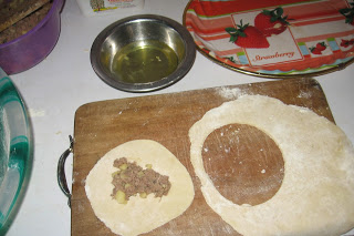 Chips meat pie 014